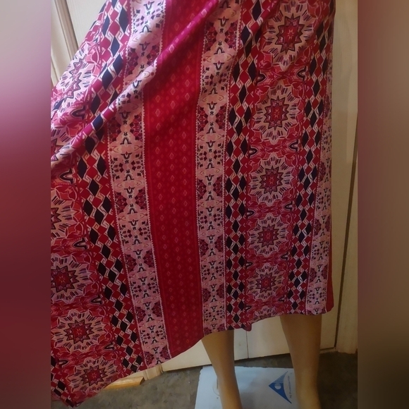 New Directions Woman's size XL pink soft stretchy skirt - Picture 3 of 4